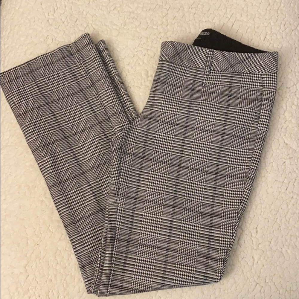 Express. Black and white Columnist pants.